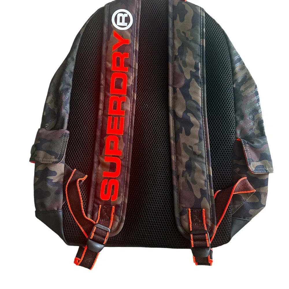 Superdry camo backpack New - Picture 2 of 2